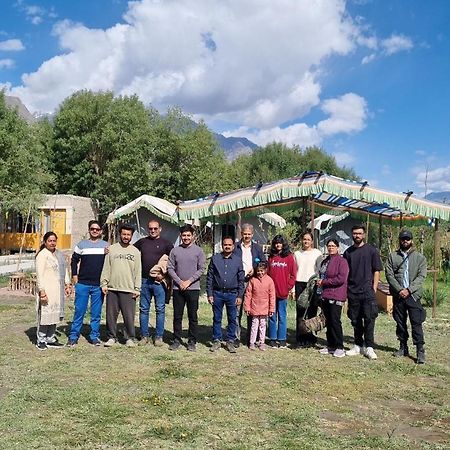 Green Throne Camp Bed and Breakfast Λεχ Εξωτερικό φωτογραφία