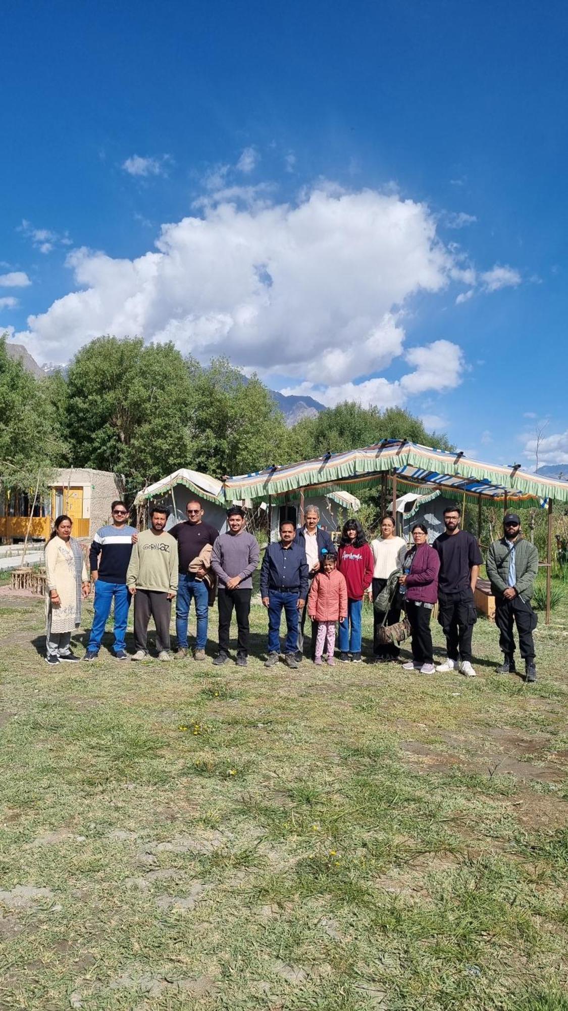 Green Throne Camp Bed and Breakfast Λεχ Εξωτερικό φωτογραφία